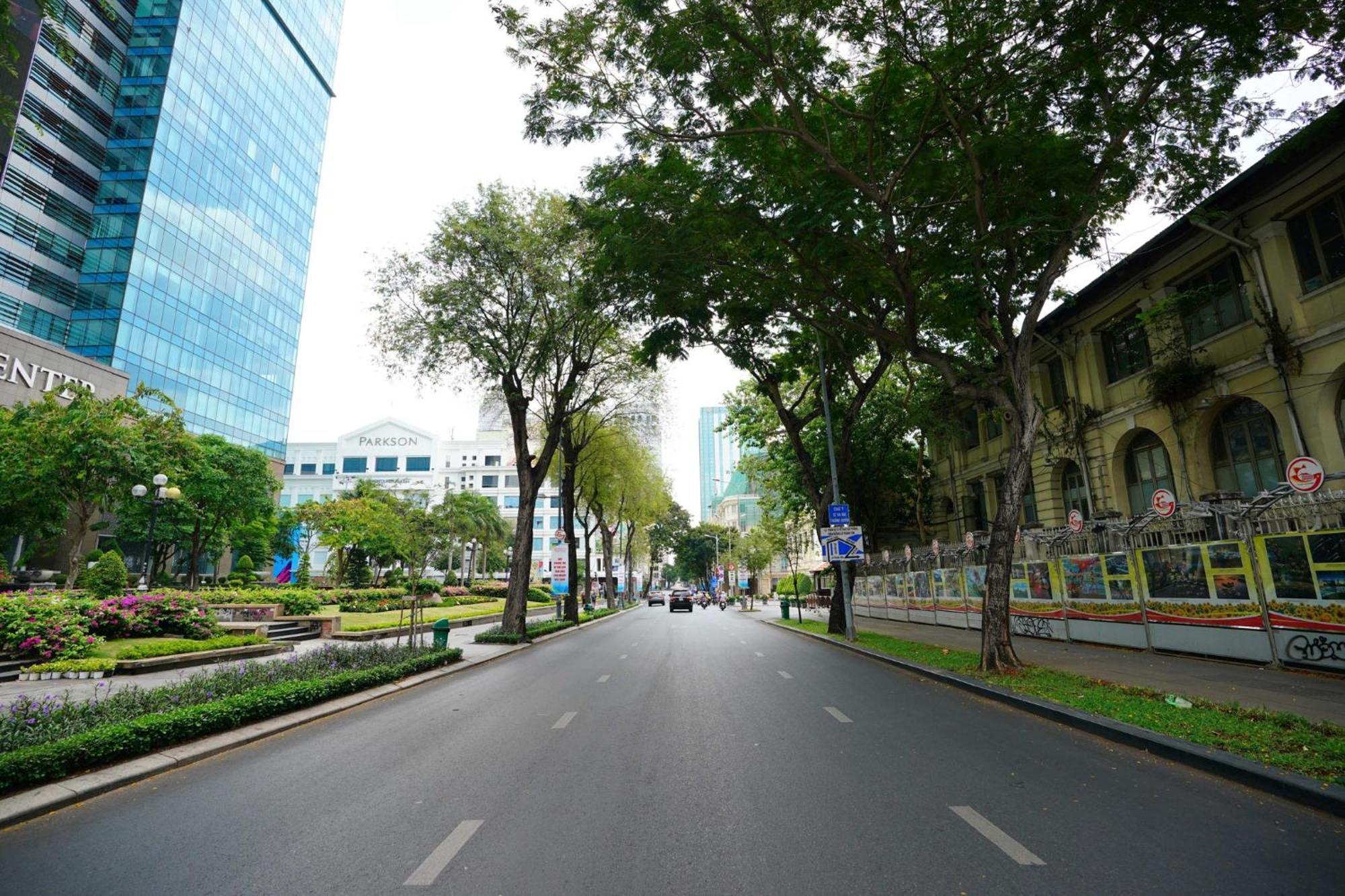 Phuong Thuy Hotel Thu Duc Near Ql13 Ho Chi Minh-staden Exteriör bild